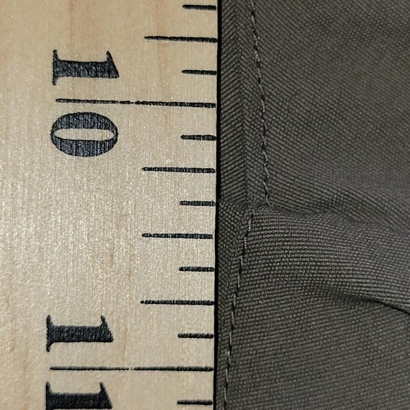 Sierra Designs Stretch Mobility Khaki Green Hiking Shorts Women Size 12 NWT - Picture 5 of 7